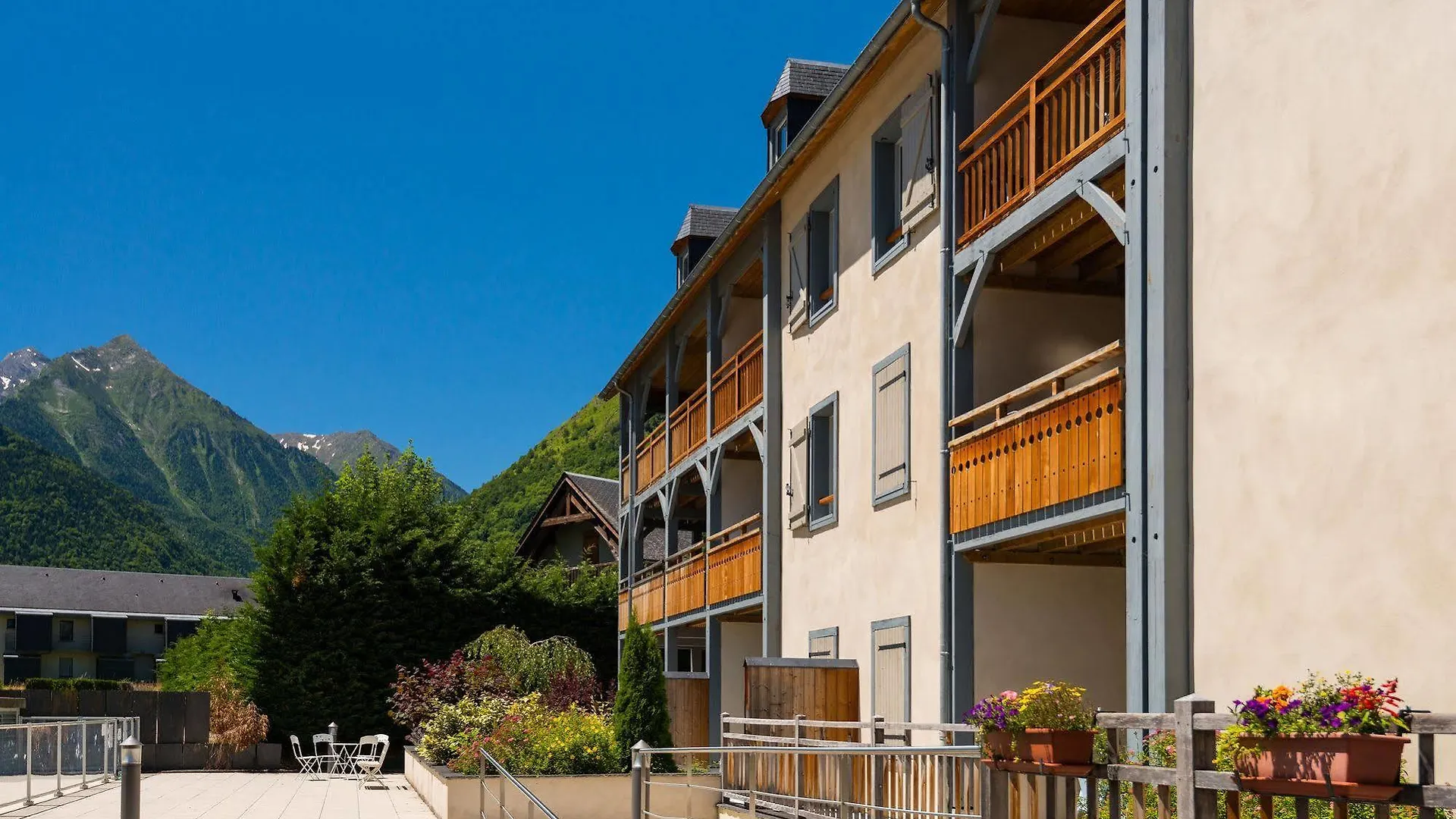 Apartahotel Lagrange Vacances Le Clos Saint Hilaire